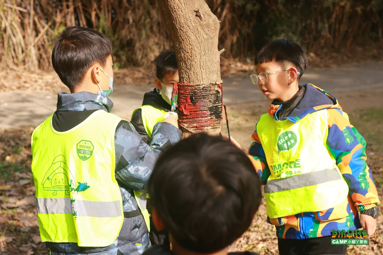 站在光里的孩子 也成为了光 传递温暖🌱