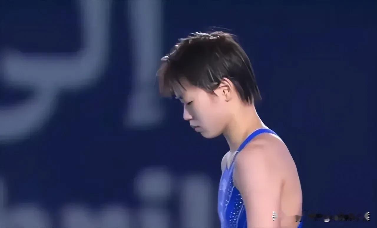 世锦赛女子10米跳台决赛第五跳
全红婵：86.40分
陈芋汐：91.20分
前五