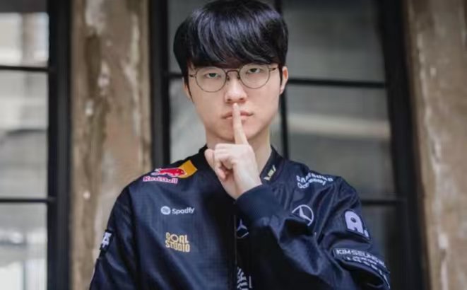 Faker的一生可以写本小说了s赛冠军不是终点只是起点，英雄联盟第一人Faker