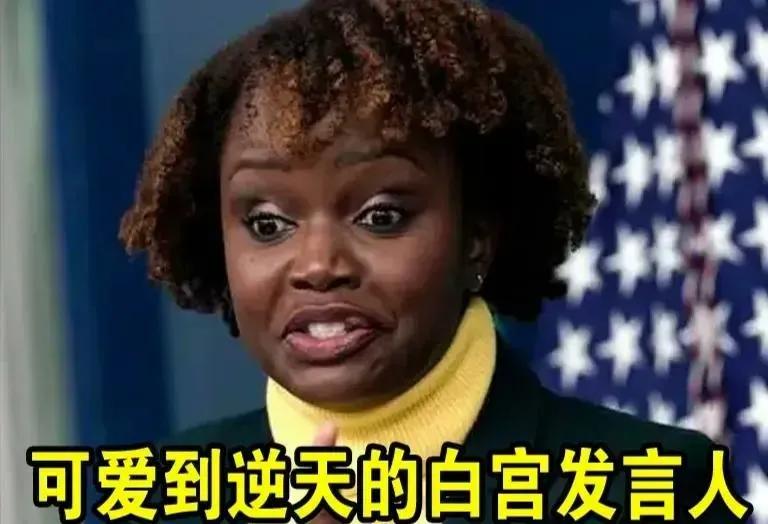 在乌克兰战场上，美国的M1A2主战坦克，接连被俄罗斯的无人机炸毁。关键，M1A2