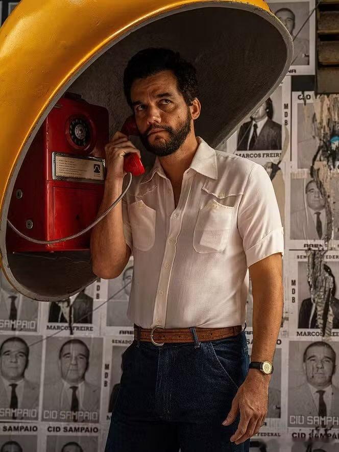 瓦格纳·马拉凭借《密探》中的表演，成为第一位获得金球奖电影类最佳男主角提名的巴西