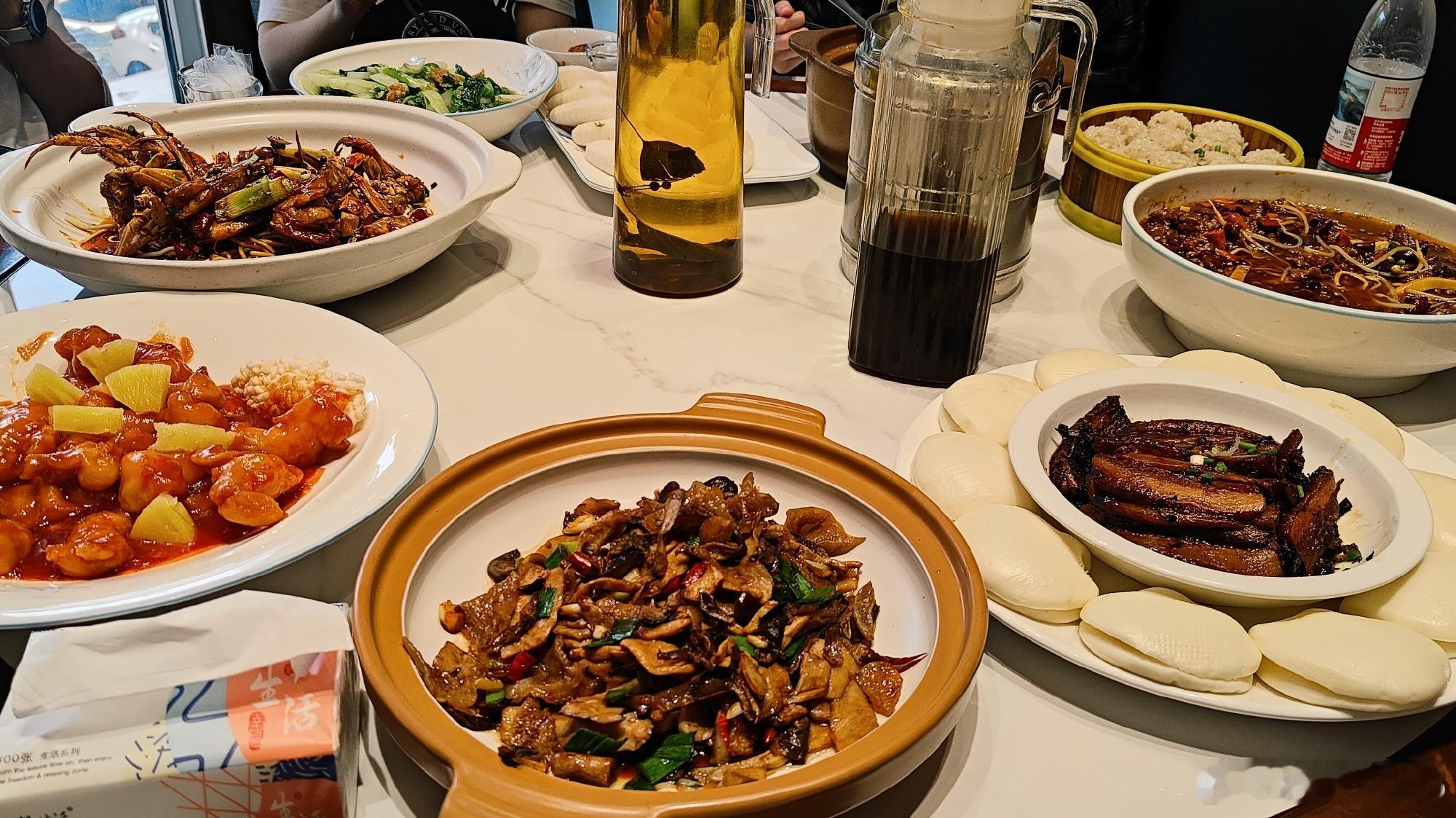 汗水打湿冰凉巾再也不做特种兵音乐节我真的怕你了 ​​​
