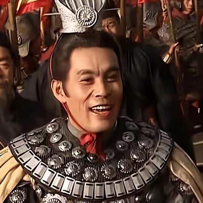 两次追杀关羽，两次击败赵云，连吕布都得认怂，此人究竟是谁？
 
能有这般厉害战绩