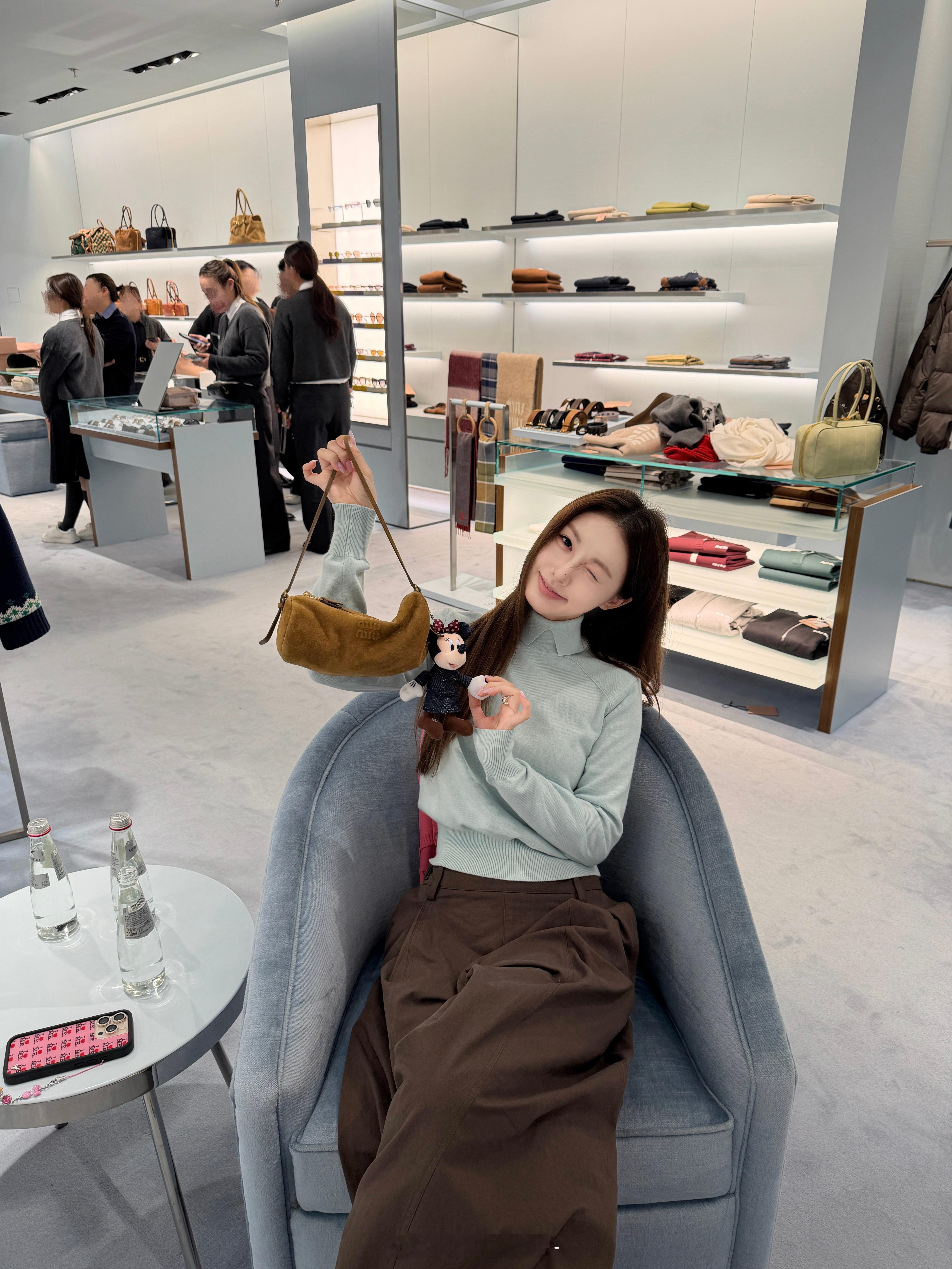 板栗可可Bankelili12/8/20:00秋冬基础打底王者！单穿or内搭都超