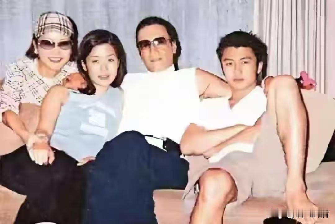 谢霆锋那句
“the show must go on”，
根本不是给我们听的！全