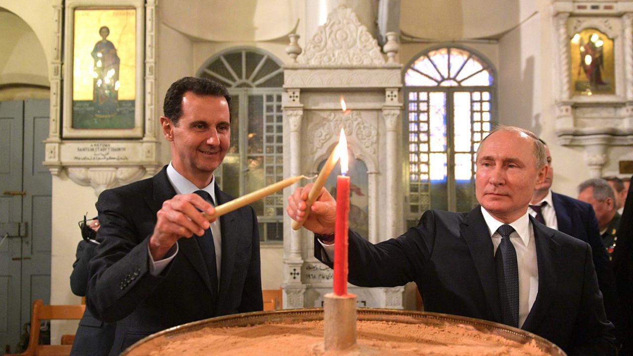 政权倒台后，最先脱离苦难的，往往不是国家，而是政治家族。
很多人看到阿萨德家族流