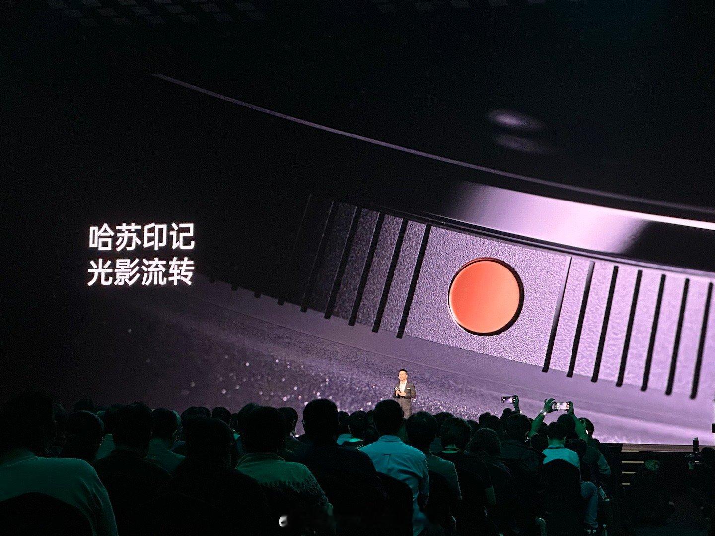 OPPO Find X7细节设计以及超Pro的性能表现。安兔兔跑分超231万；而