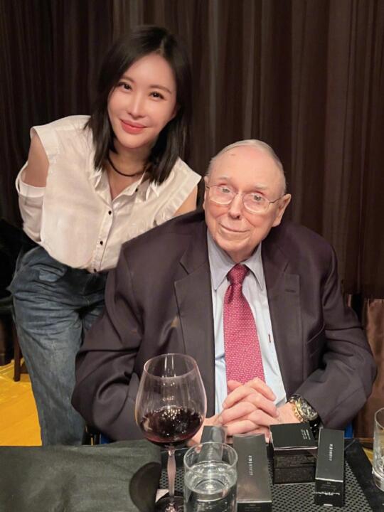 芒格：我喜欢想都不用想的好生意，一打一个准