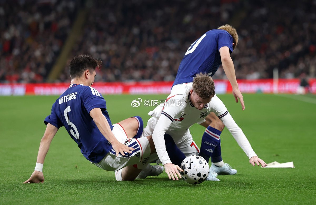 英格兰0比1日本Cole Palmer 