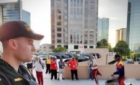 西班牙首发阵容出炉，德拉富恩特对巴埃纳的信任，本质上是一笔风险投资。对亚马尔、佩