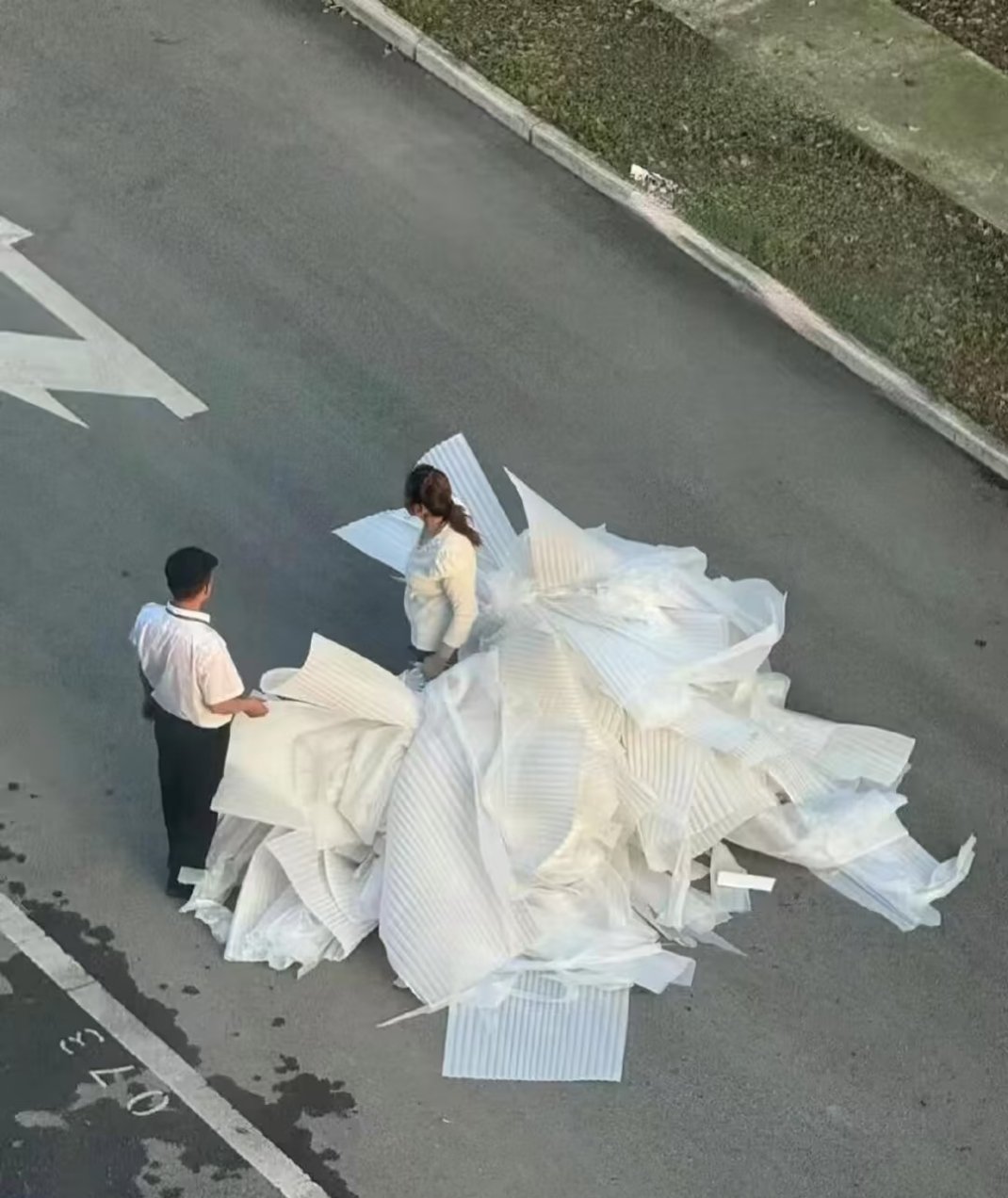 以为是求婚 结果是保安和保洁 