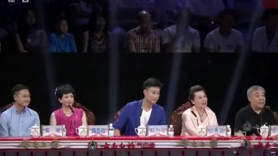 不是哥？原来你还当过星光大道评委呢！古考的时候发现，哥是参加了不少央视的节目活动