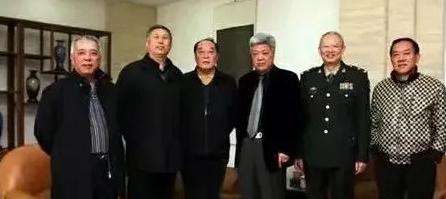 1967年10月，保卫人员向许世友报告：司令，有人要见你，许世友吼了一声：不见，