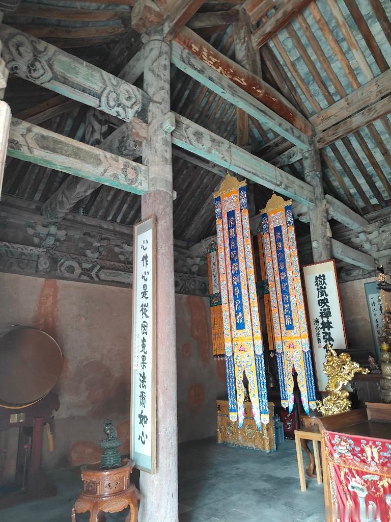 北京现存最老的建筑及木构——灵岳寺大雄宝殿。元代木构，历代有修复。庑殿顶正殿目前