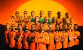 橙色风暴，蓄势待发！北京时间5月27日，荷兰队公布了2026年世界杯26人大名单