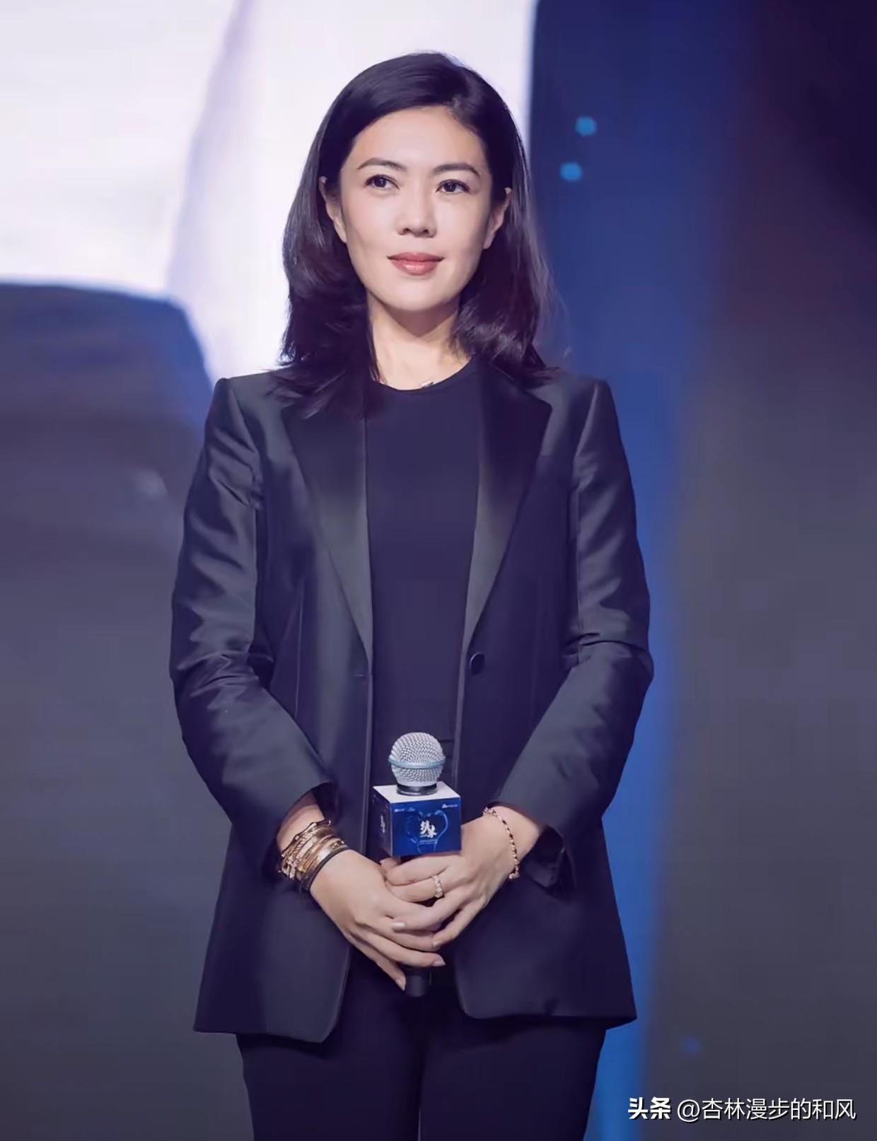 汤家凤博士这番话之所以赢得掌声，是因为他戳破了一层窗户纸：公众反感的，从来不是跨