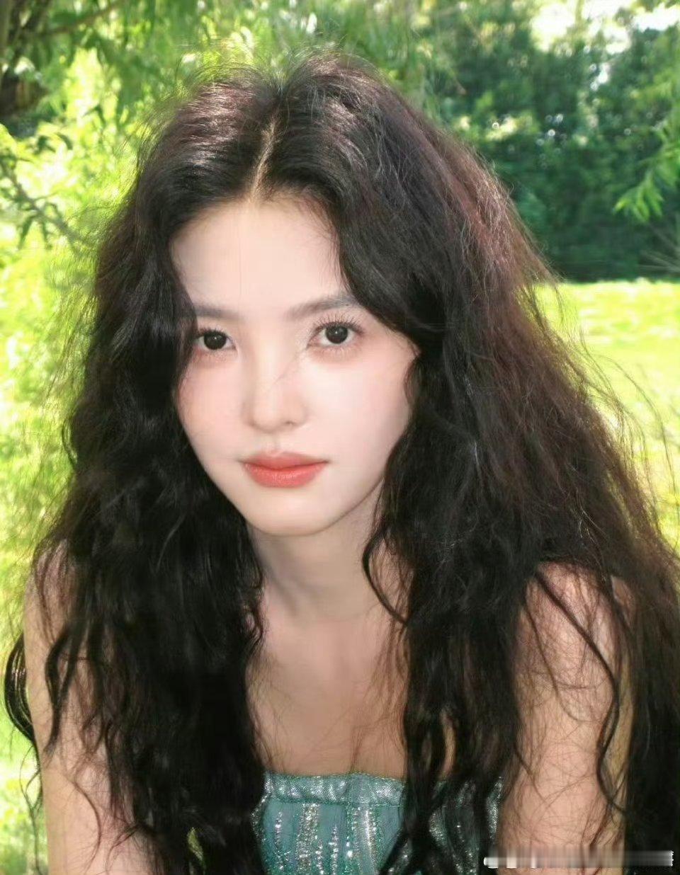 华策现偶《你那儿几点》主演你已定：王安宇 章若楠，好有氛围感的男女主 