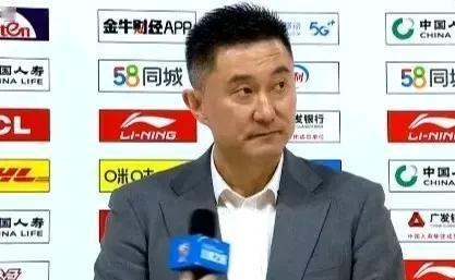 广东男篮的主场上座率太低了！2024年最奇怪的一件事，还有人拿钱去看广东队打球，
