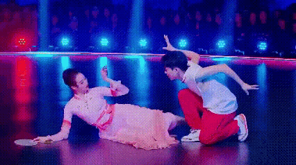 裹得严严实实，照样如此性感妩媚！ 