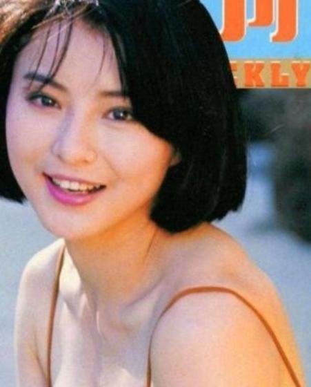 2007年，李赛凤趁丈夫出差，和干儿子私下相处过从甚密，二人关系日渐亲昵暧昧，正