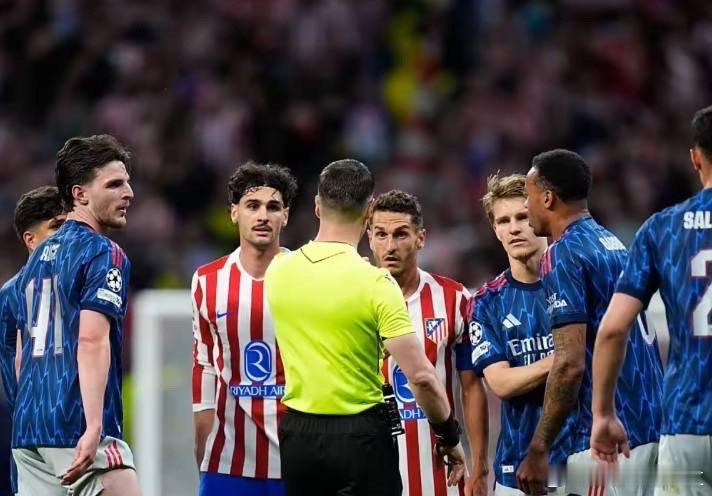 阿森纳欧冠13场不败，创造的队史最长不败纪录。那个赛季他们闯入了决赛。马竞1比1