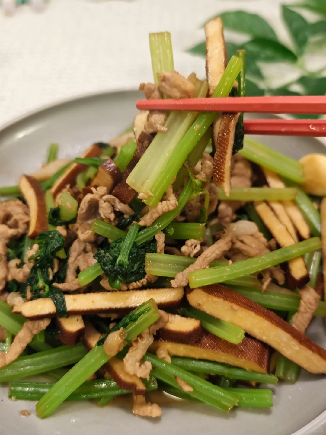 普普通通的菜👄下饭🥗【芹菜炒香干】