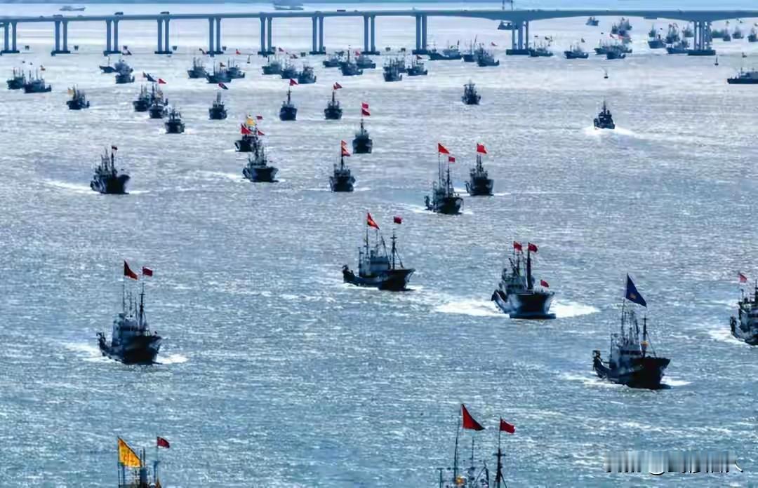 嗯！哈！嚯！秋天第一口梭子蟹即将到“胃”！看懂的人都馋哭了
这两天
你有没有在网