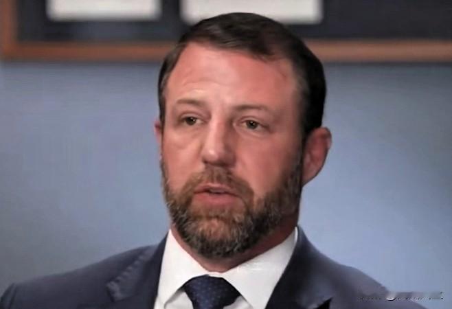 美参议员马克韦恩·穆林警告共和党，若不调整策略，2026年中期选举将面临士气危机