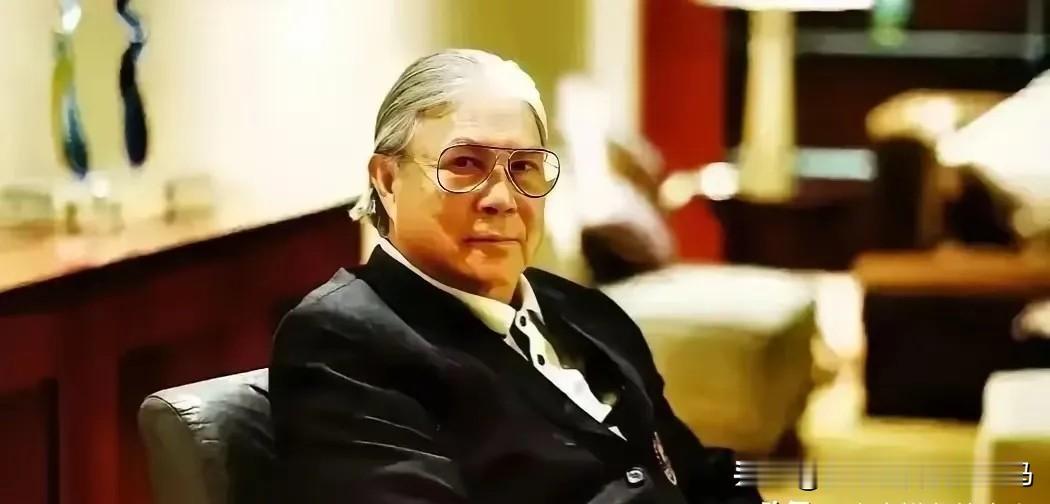 离婚19年，朱玲玲icon每周三仍回霍家吃饭。不是复婚，也不是演戏。2005年签