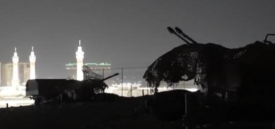 所谓的宗教就是自欺欺人而已！沙特在朝觐季在麦加等圣城部署了大量防空武器。科学技术