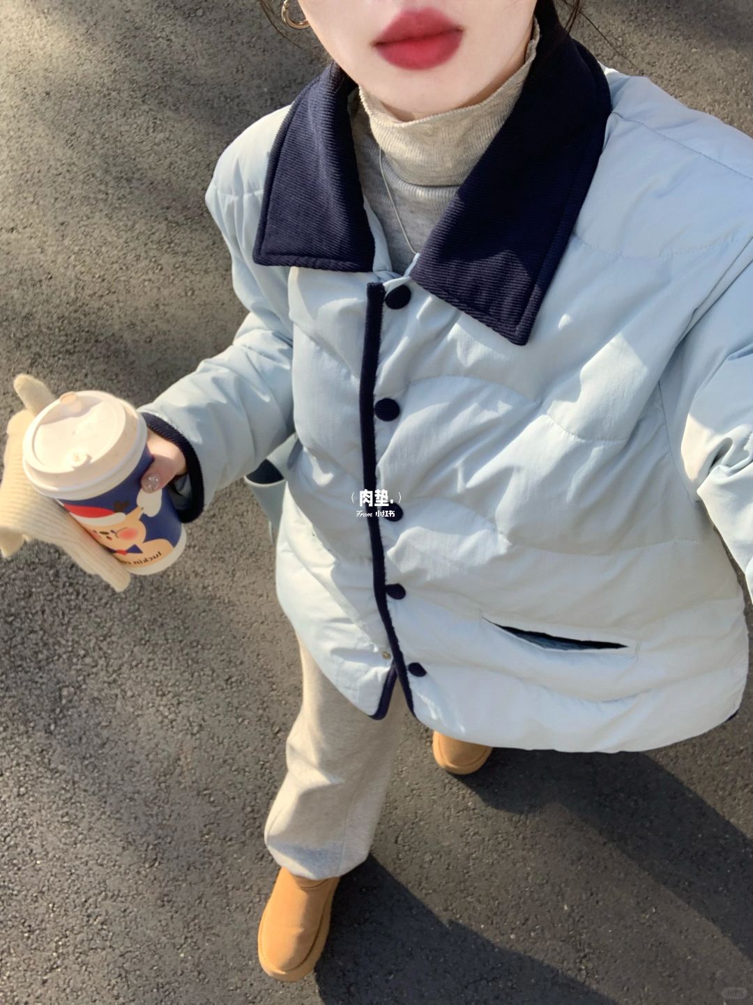 奶芙芙的蓝色羽绒服谁不爱呢！
