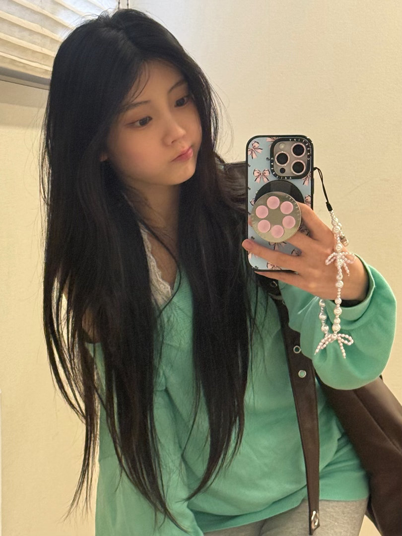 🐿️💬: 换手机壳了😚😚 