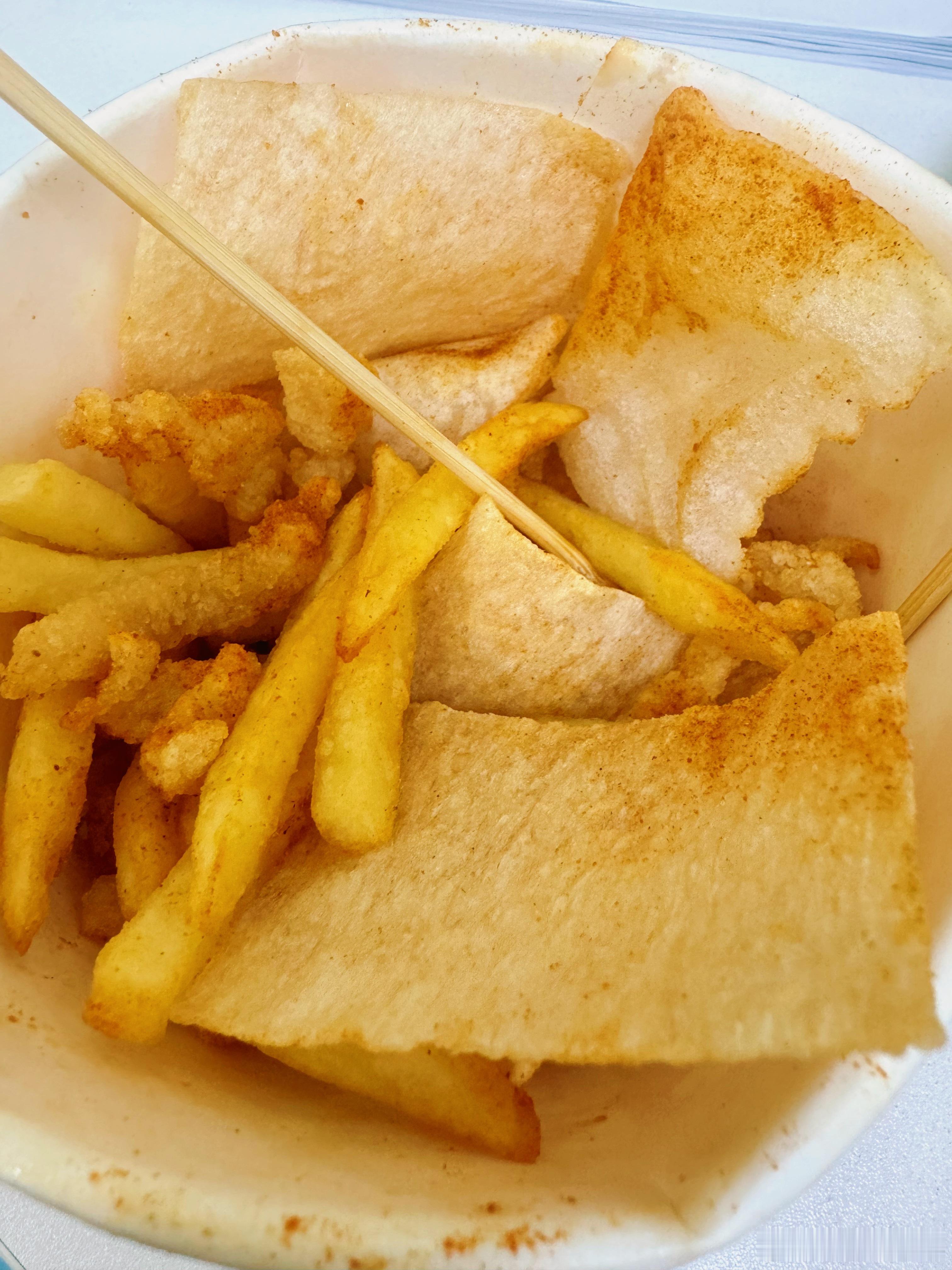 下雨 微冷是想吃垃圾食品的一天 ​​​