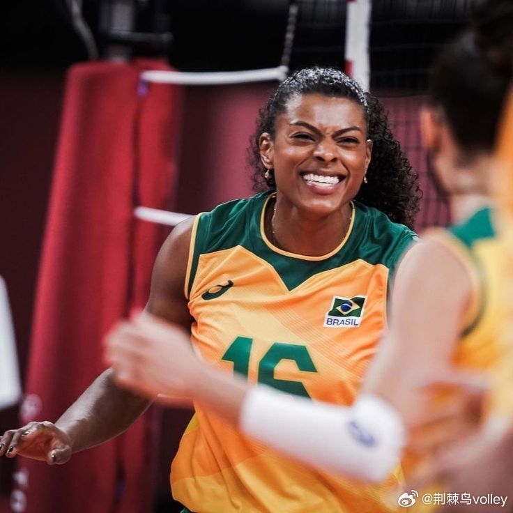 已经从我们视野淡出的国际排坛四位全能主攻！女排 排球 荆棘鸟volley