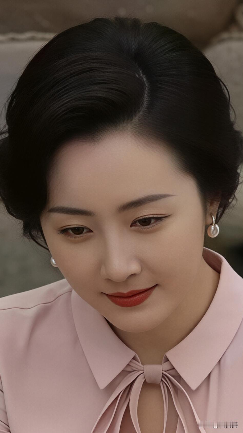  年龄是阅历的厚度，不是束缚的枷锁。不卑不亢，安静生长。