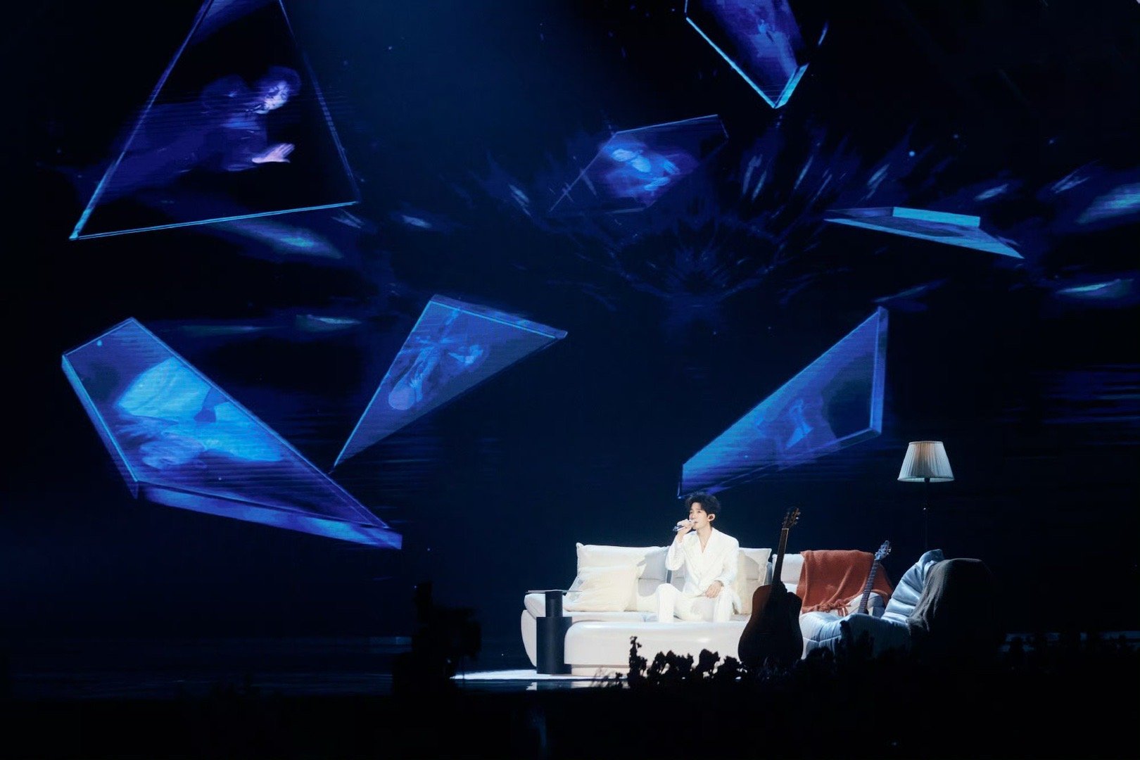 陈楚生荒芜之境机械舞美狠狠拿捏！全新舞台升级，创意满分，机械与光影完美融合，质感