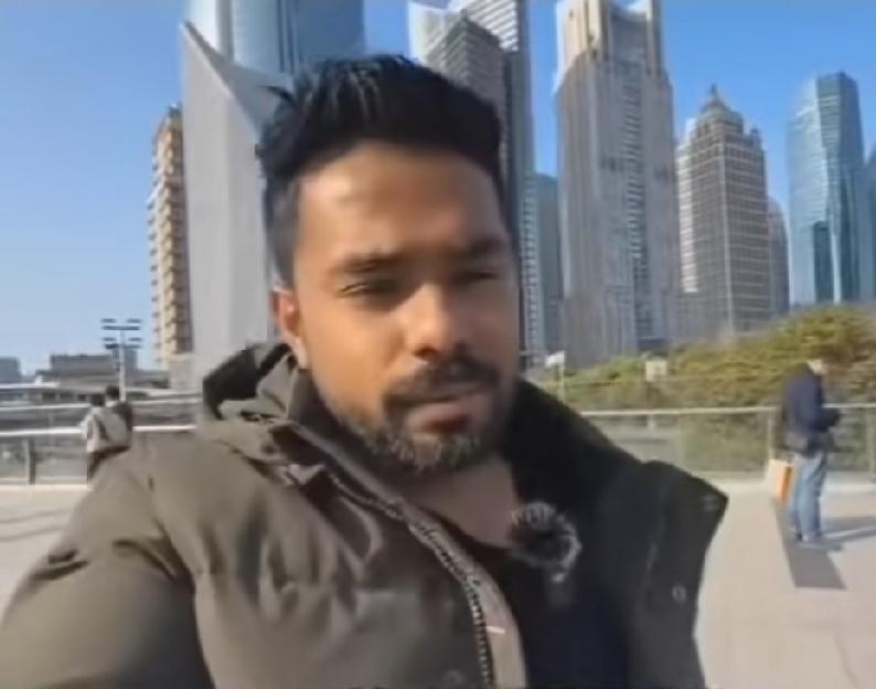 印度高种姓贵族来到中国，他认为就应该得到人们的崇拜和赞赏。可是他身上只有150块