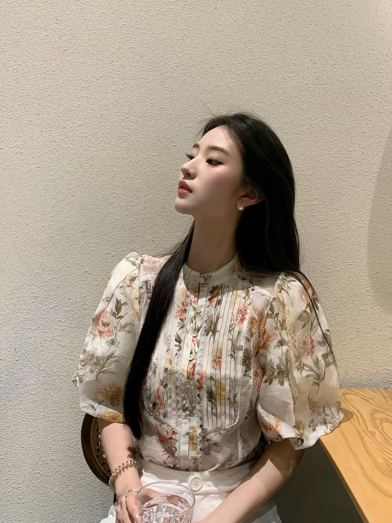 素净一张脸初夏穿搭 清冷感ootd