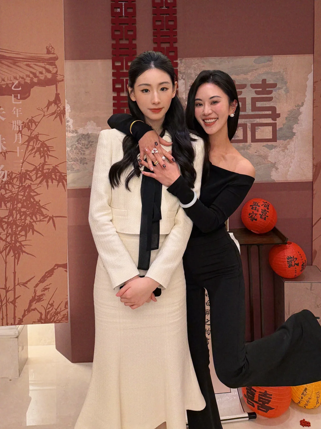 年轻的小姨回来了