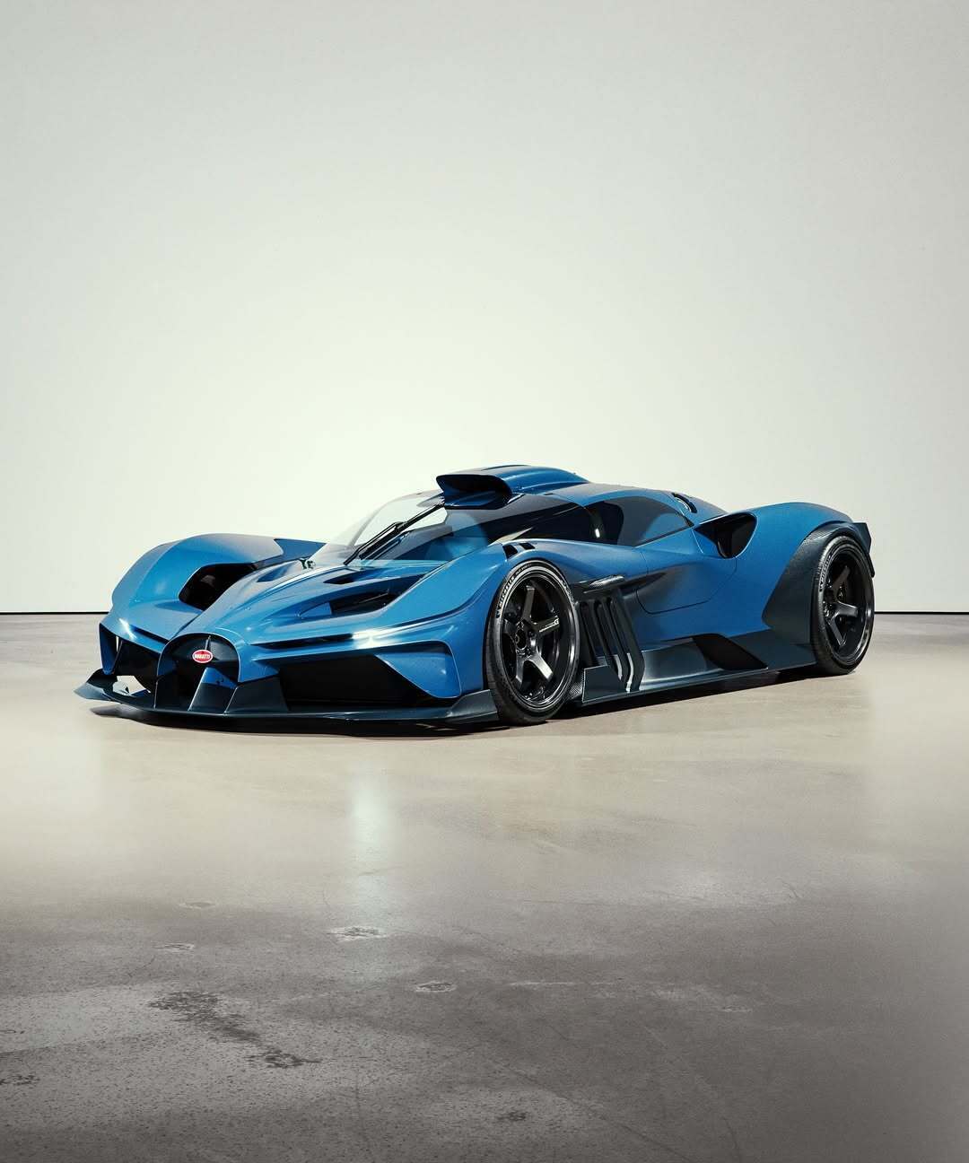 【布加迪Bolide—飞火流星】布加迪龙王—Bolide|||被称为“飞火流星”