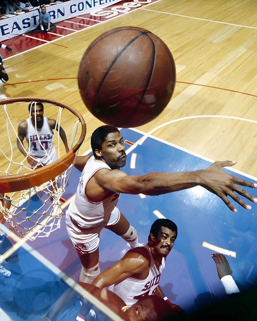 篮天下 高空作业！海报时代！Imagines via nba.90s 中国女足开