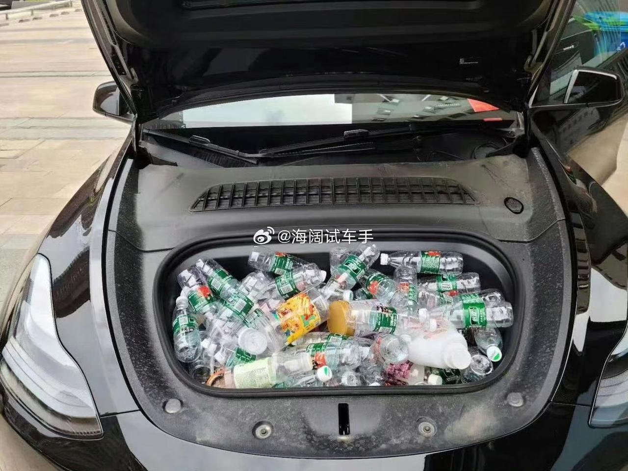 现在车市里的空水瓶子都得抢~~~