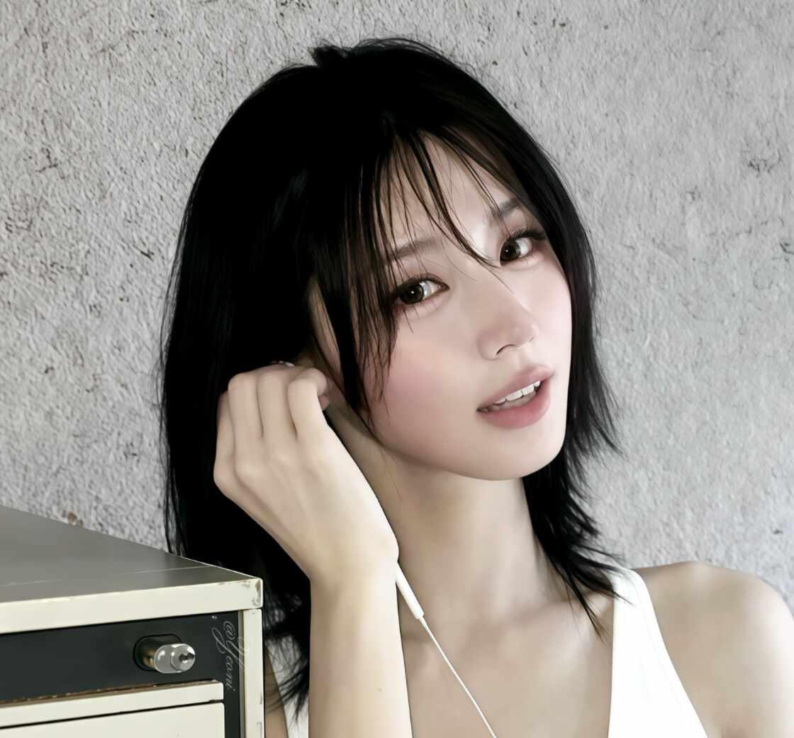 耳机分你一半
fyp
自修自调
赵美延
审美积累
来自星星的艺术家