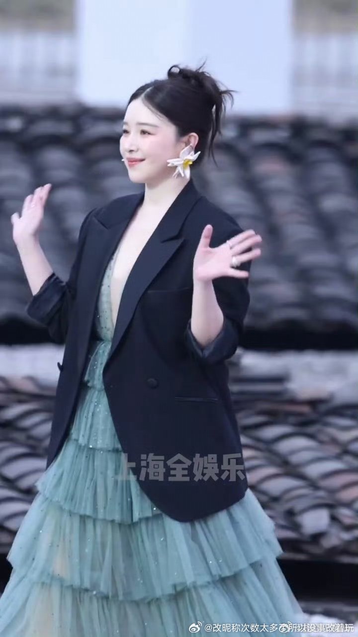 盲猜话题叶一茜澄清从未敌视女儿阚清子流泪谈生产 上综艺就是要贡献话题or“真情实