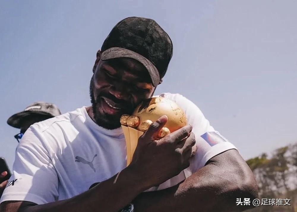 最新数据：欧洲五大联赛进入欧战八强的俱乐部数量统计：

🇪🇸 西甲：6支
?