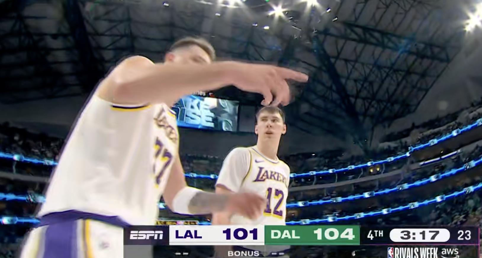 有戏！独行侠暂停！湖人只差3分，最后3分17秒！湖人vs独行侠