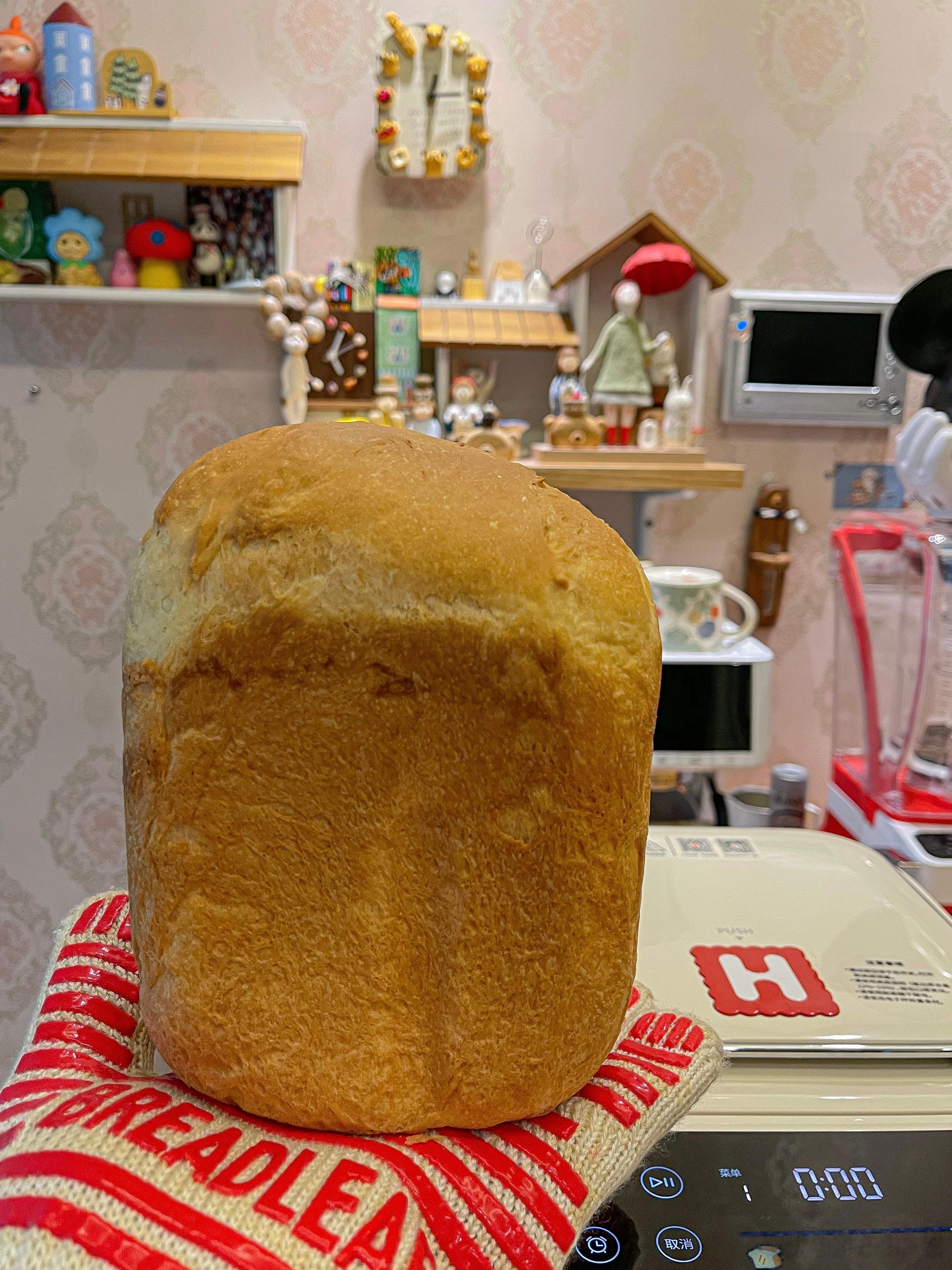 酸奶吐司（海氏面包机版）一键自动做出美味的面包，只需要投料0难度0失败，超级好吃