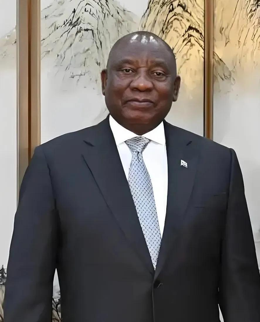 南非这一刀，砍得真狠！中国钢企在非洲彻底“芭比Q”了。就在3月20日，南非国际贸