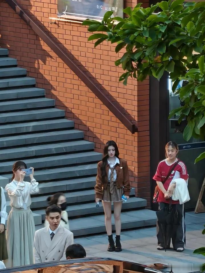 路人镜头下的鞠婧祎 ​​​