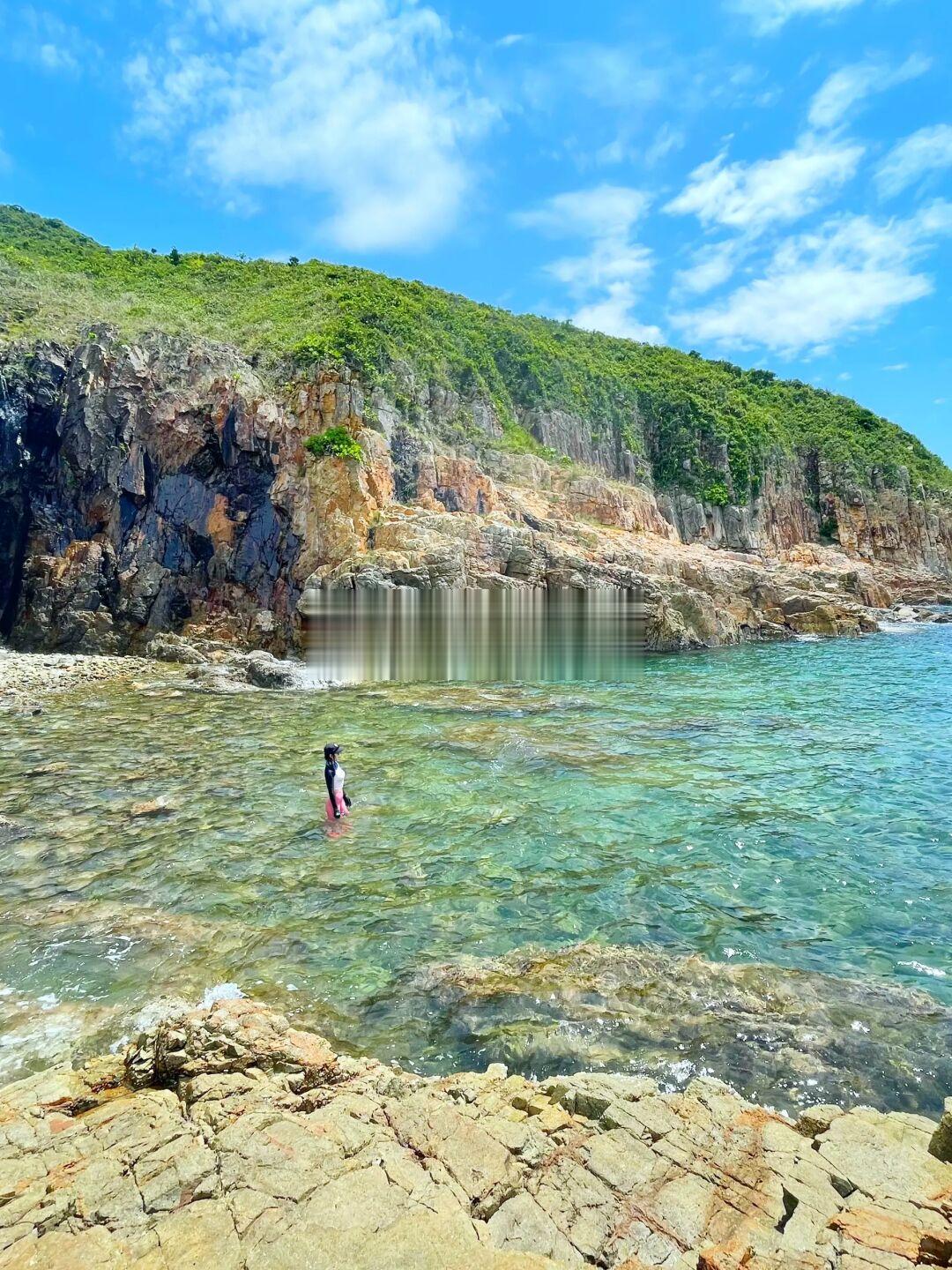 📍香港牛尾洲．美麗的玻璃海．珊瑚區·海蝕洞